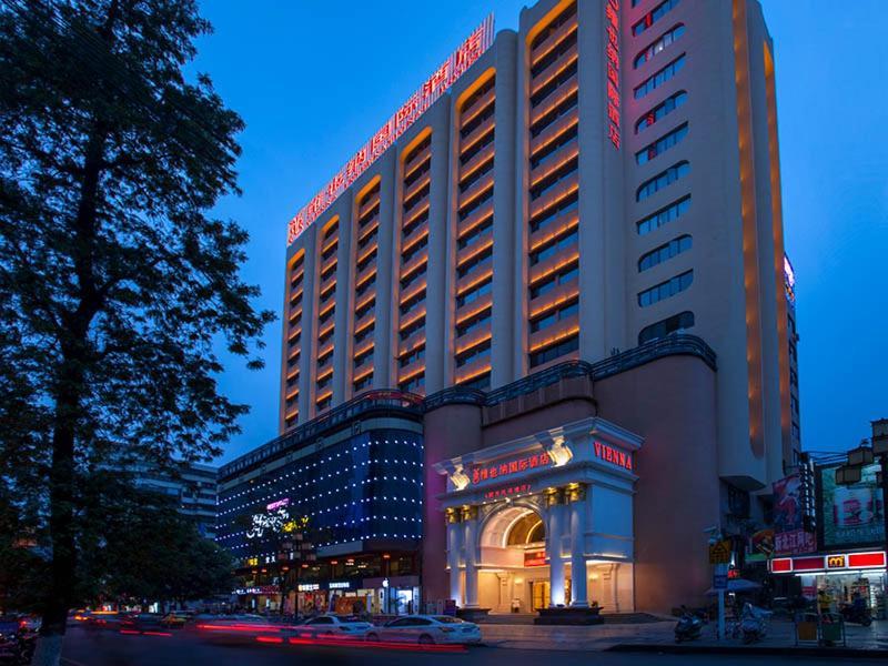 Vienna International Hotel Shaoguan Fengcailou Exterior foto